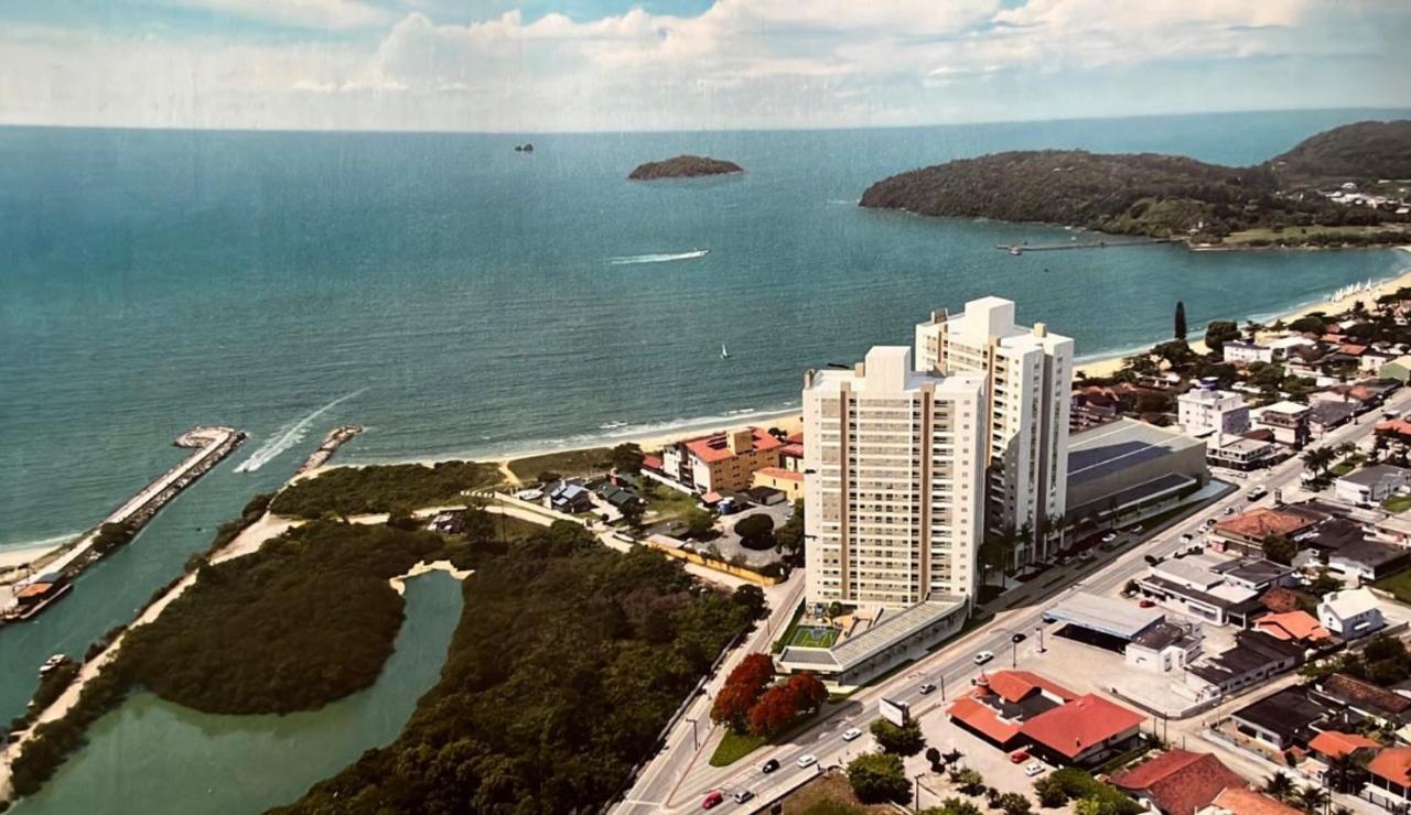 Apartamento Novo Frente Mar Com Piscina Em Home Club ペーニャ エクステリア 写真